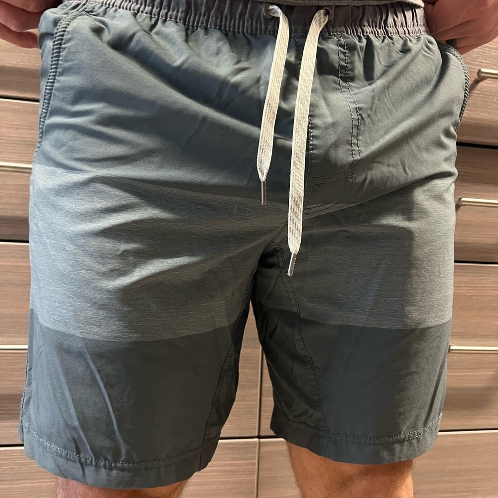 Vuori Gray Athletic Shorts Lightweight Breathable